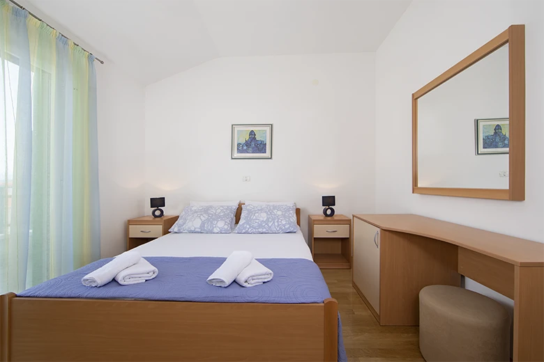 apartments Adriatic, Igrane - bedroom