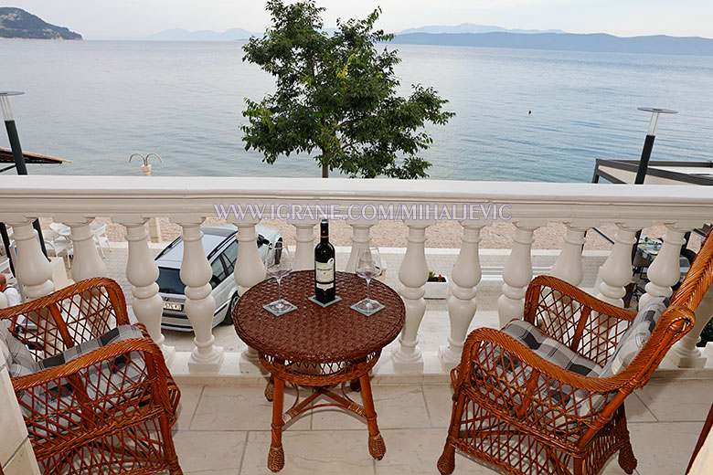apartments Mihaljevi, Igrane - balcony with sea view