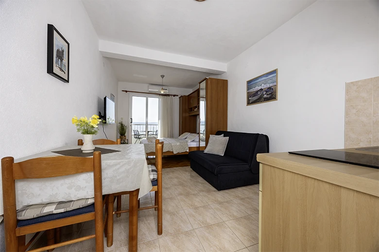 Apartments Grgo Talijančić, Igrane - entrance