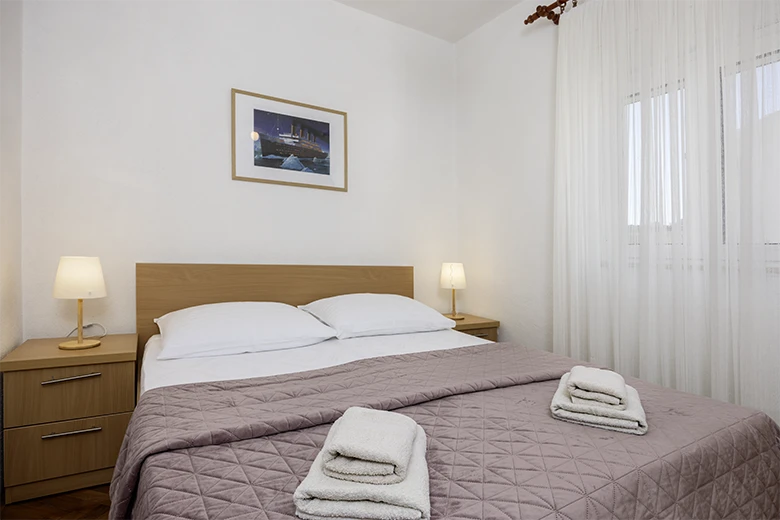 Apartments Grgo Talijančić, Igrane - bedroom