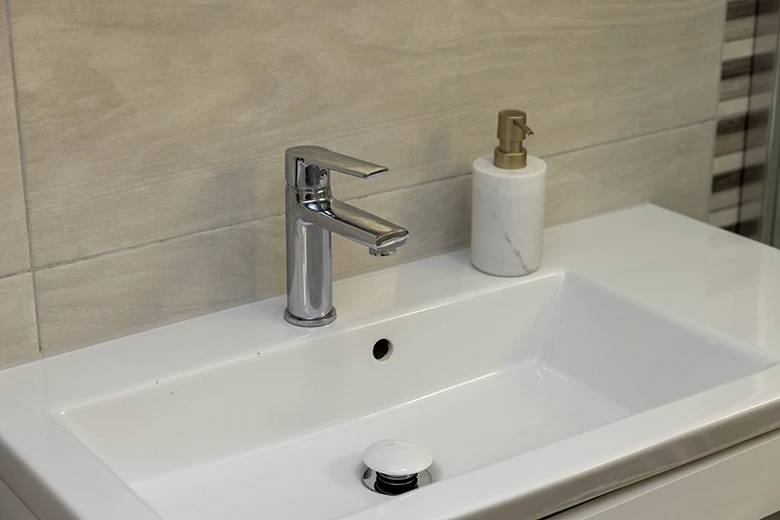 Apartments Grgo Talijančić, Igrane - bathroom sink