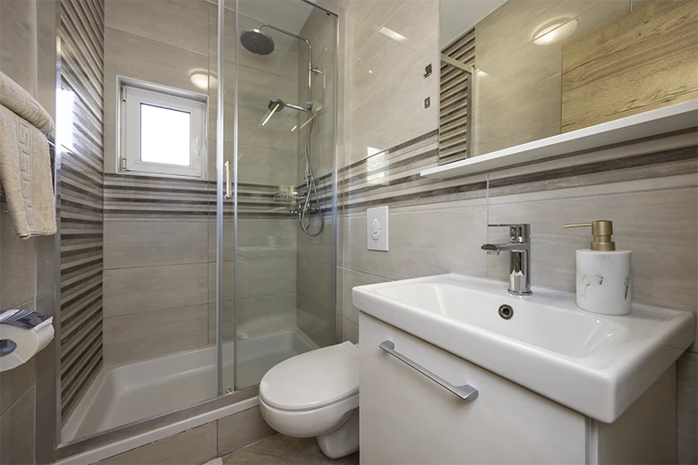 Apartments Grgo Talijančić, Igrane - bathroom