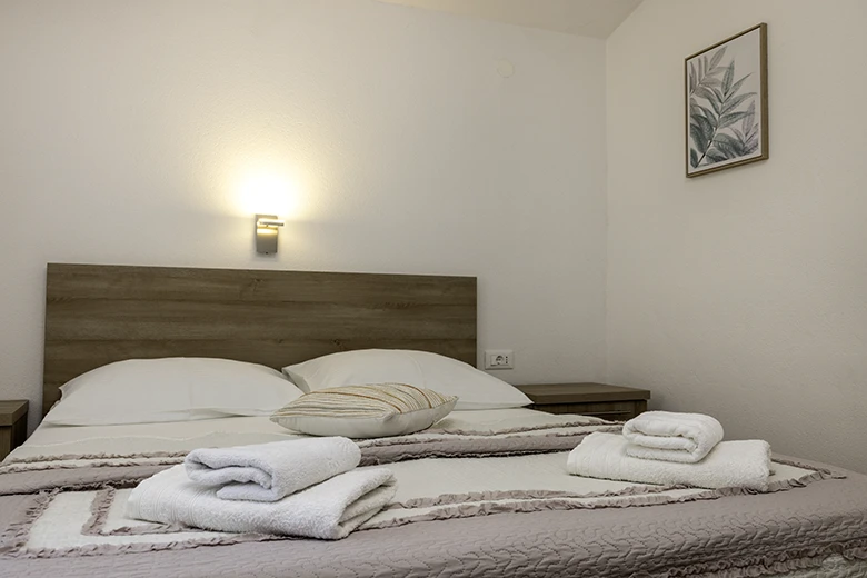 Apartments Grgo Talijančić, Igrane - bedroom