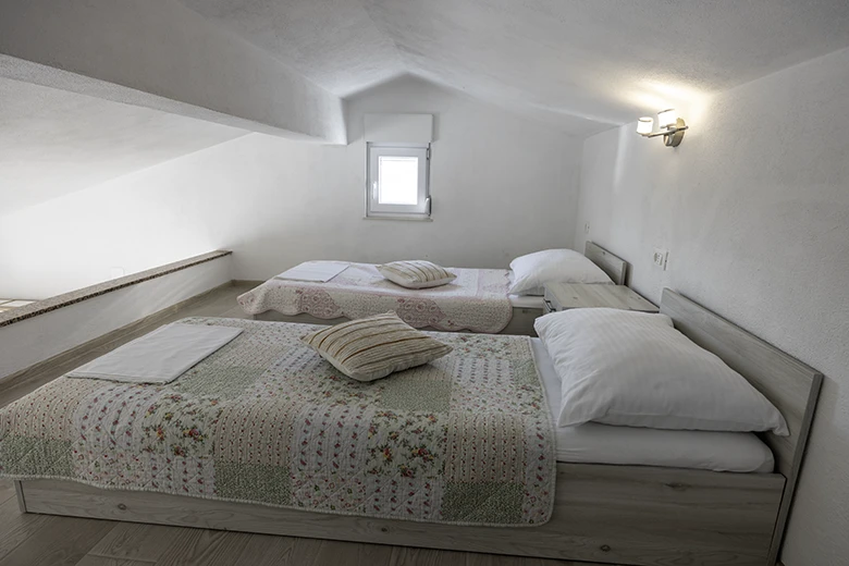 Apartments Grgo Talijančić, Igrane - bedroom