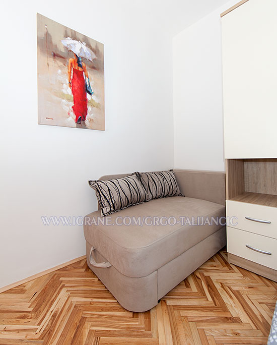 apartments Grgo Talijančić, Igrane - thrid bed in the bedroom