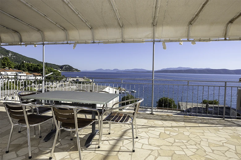 Apartments Jagoda Kumrić, Igrane - veranda