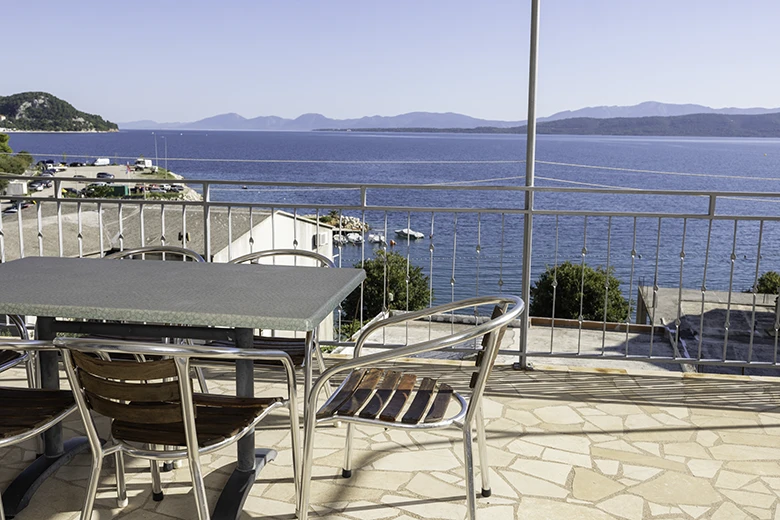 Apartments Jagoda Kumrić, Igrane - veranda