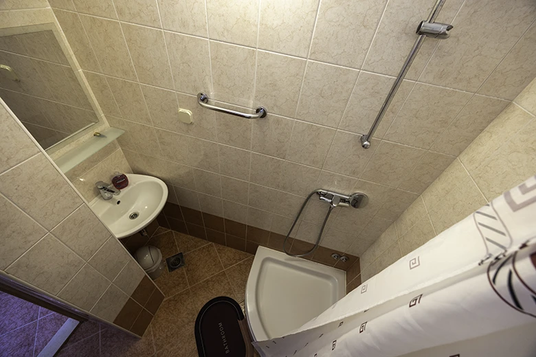 Apartments Jagoda Kumrić, Igrane - bathroom