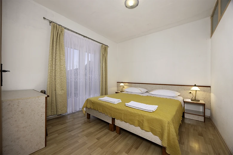 Apartments Jagoda Kumrić, Igrane - bedroom