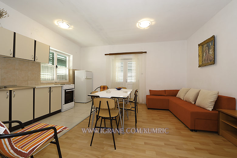 Apartments Jagoda Kumrić, Igrane - dining room