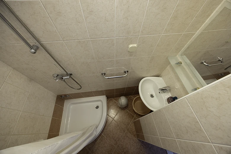 Apartments Jagoda Kumrić, Igrane - bathroom