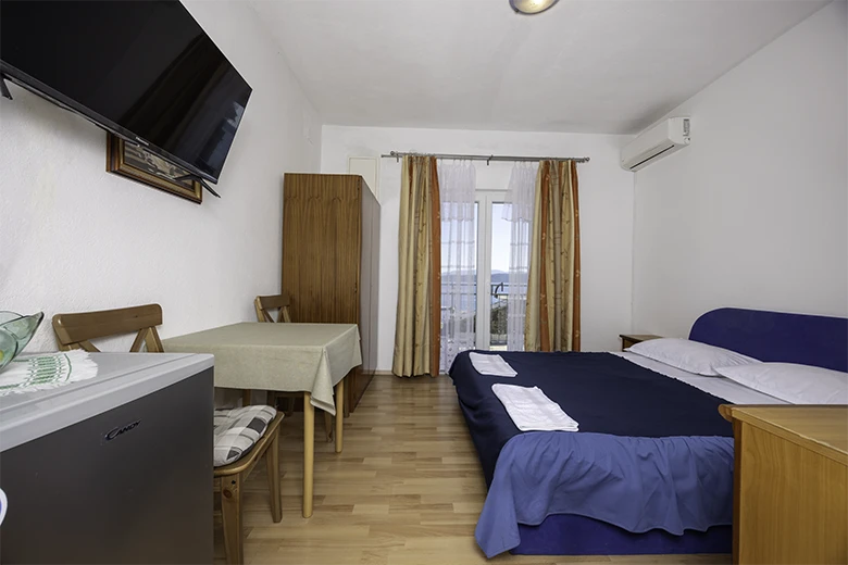 Apartments Jagoda Kumrić, Igrane - bedroom