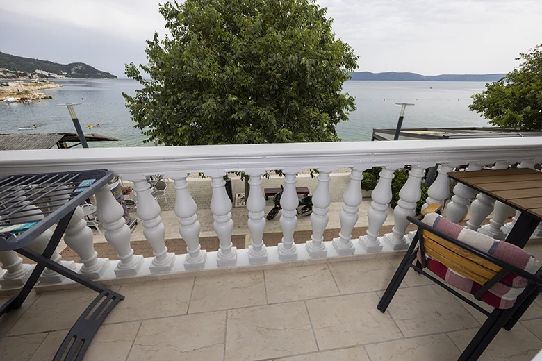 apartments Mihaljević, Igrane - balcony with sea view and panoramic view