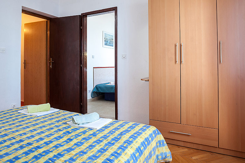 apartments Miško, Igrane - bedroom