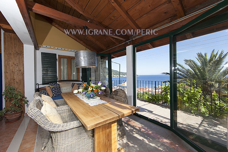 spacious living room with wide sea view, Igrane, apartment Perić