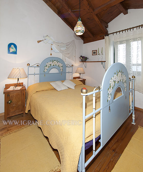 fairy tale bedroom, old Dalmatian style