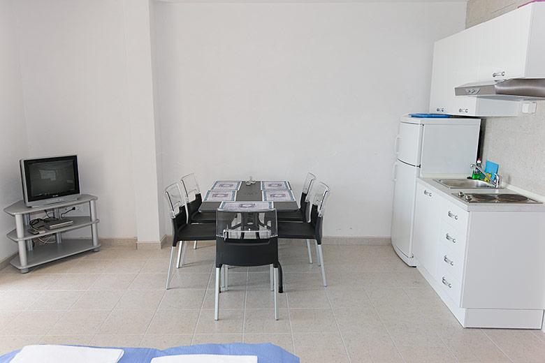Apartments Ribica, Igrane - dining room