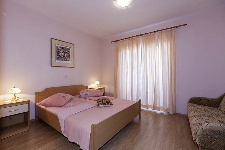 apartments Snježana, Igrane - bedroom