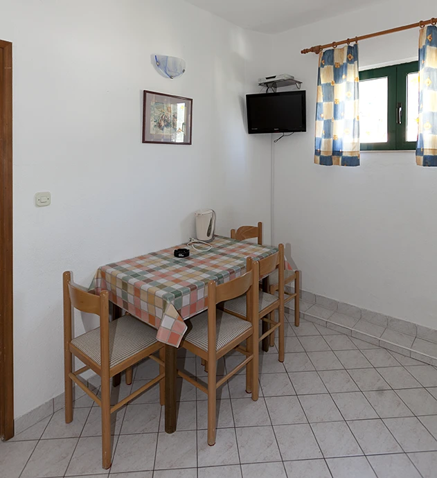 apartments Tončika, Igrane - dining room