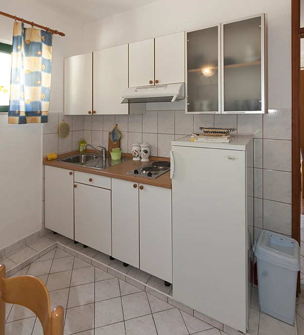 apartments Tončika, Igrane - kitchen