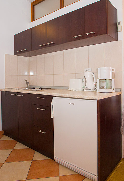 apartments Zdravko, Igrane - kitchen